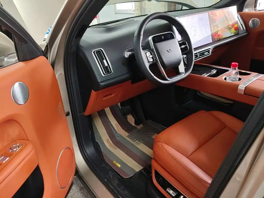 Li Auto Li L8 — миниатюра 16