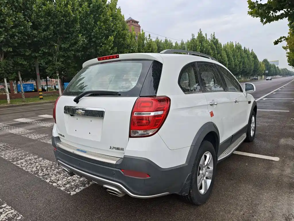 Chevrolet Captiva — миниатюра 7