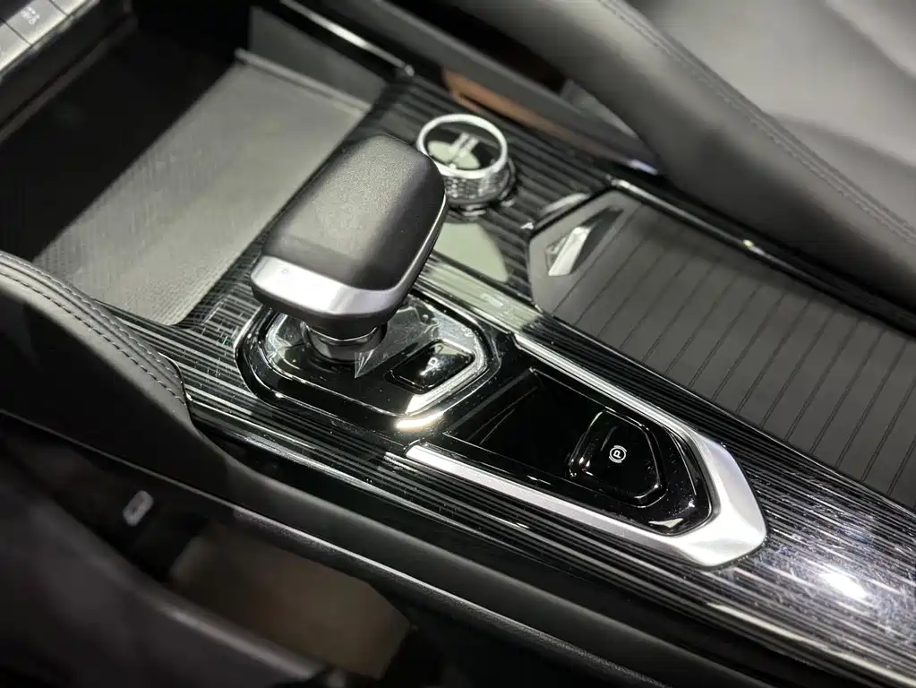 GEELY AUTOMOBILE XINGYUE L