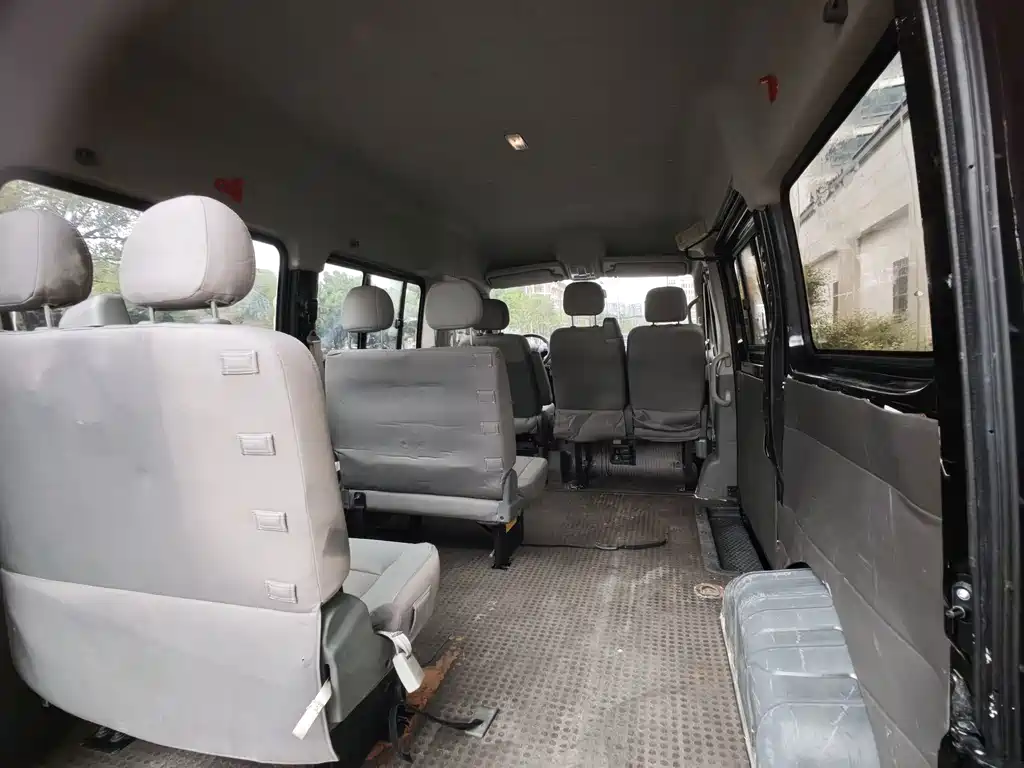 MAXUS V80 — миниатюра 10