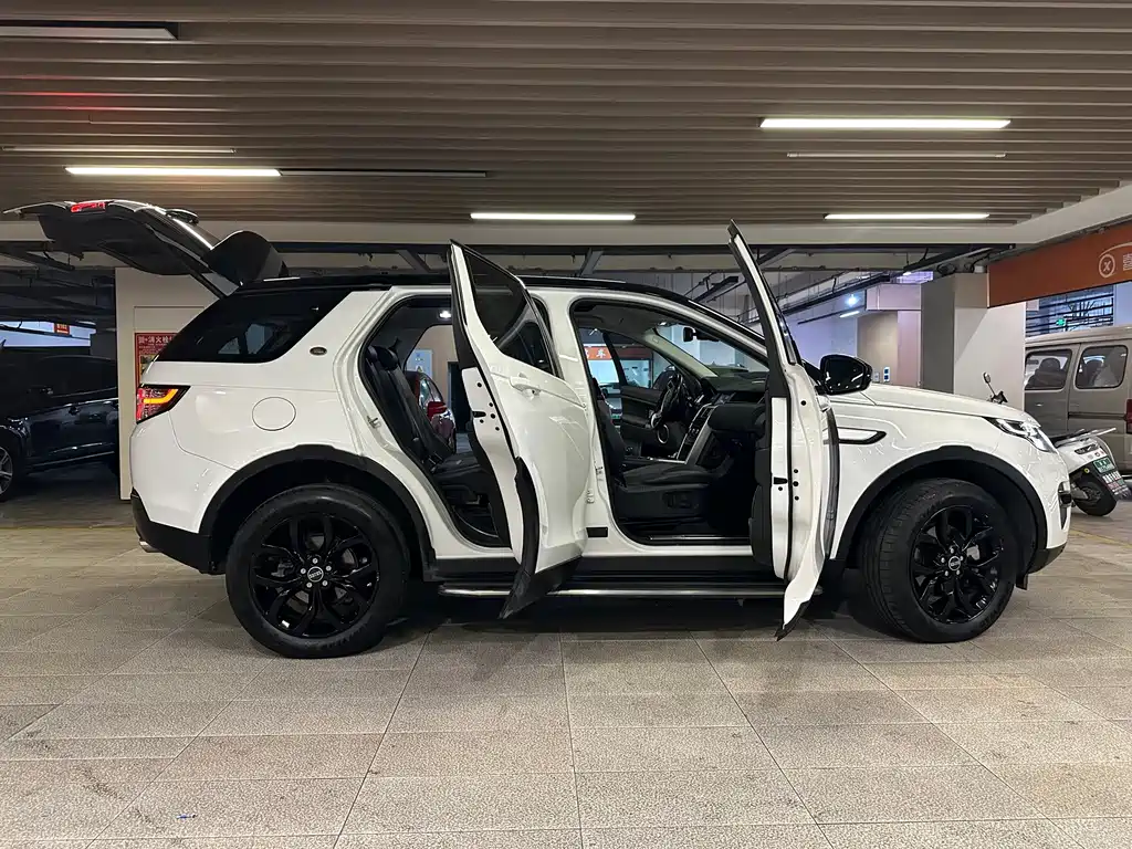 Land Rover Discovery Sport — миниатюра 19
