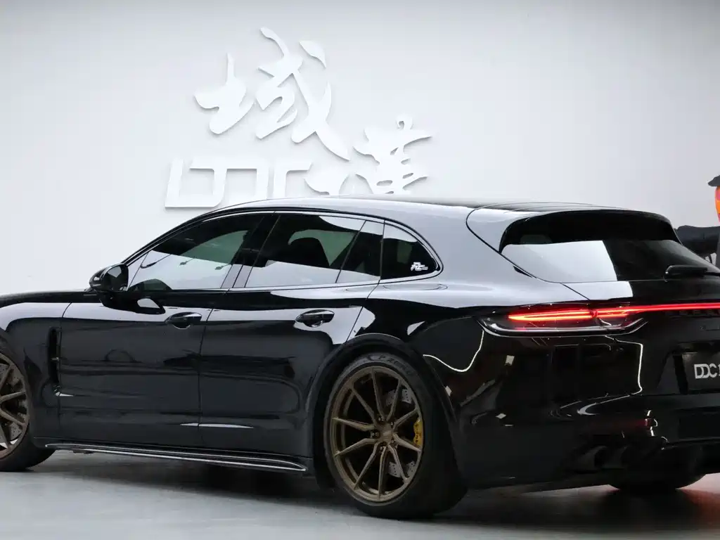 Porsche Panamera — миниатюра 7
