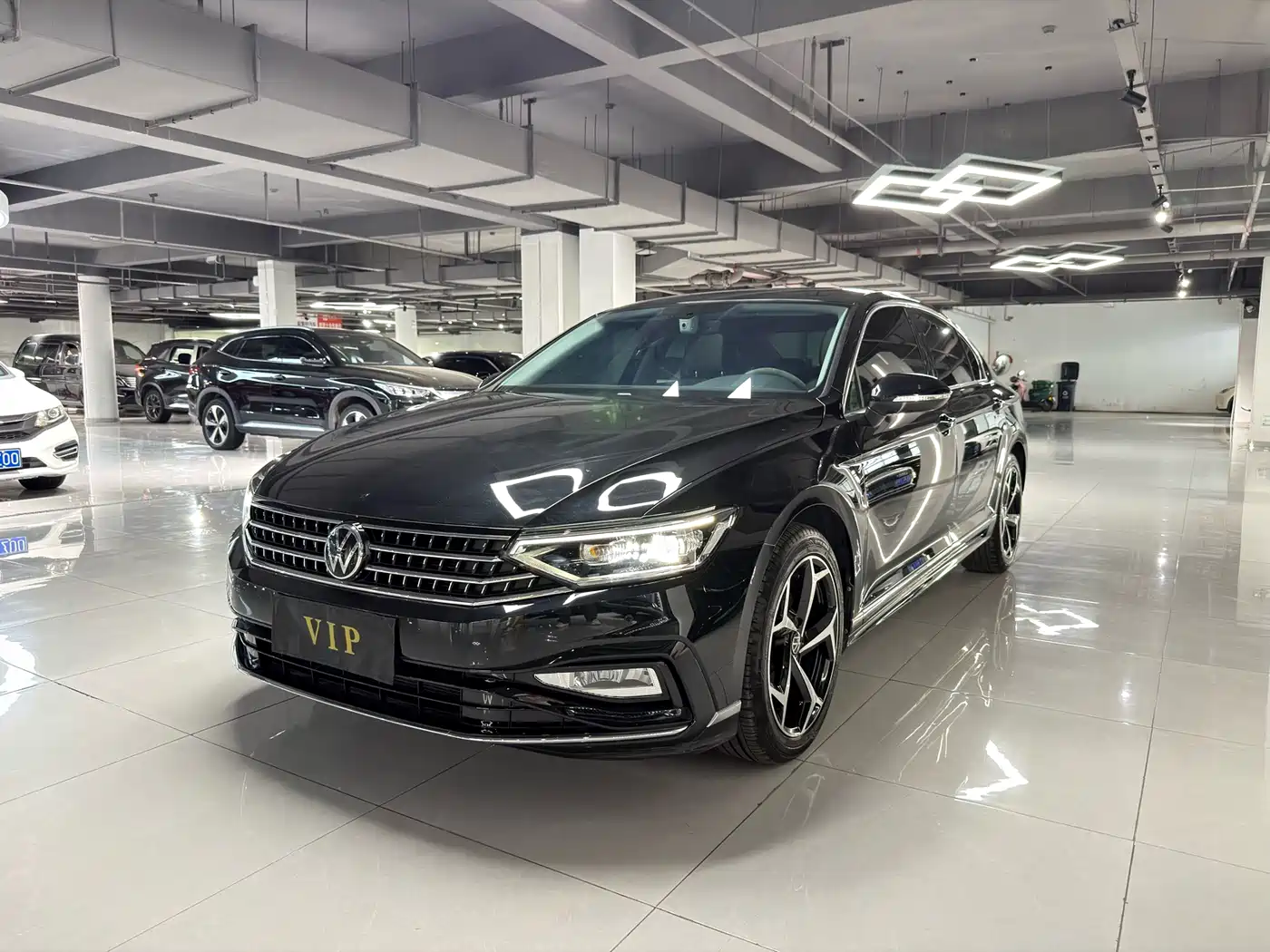 迈腾 2023款 200万辆纪念版 330TSI DSG领先型 2024