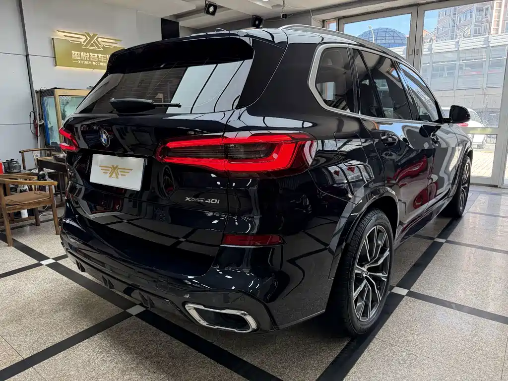 BMW X5 (Import) — миниатюра 6