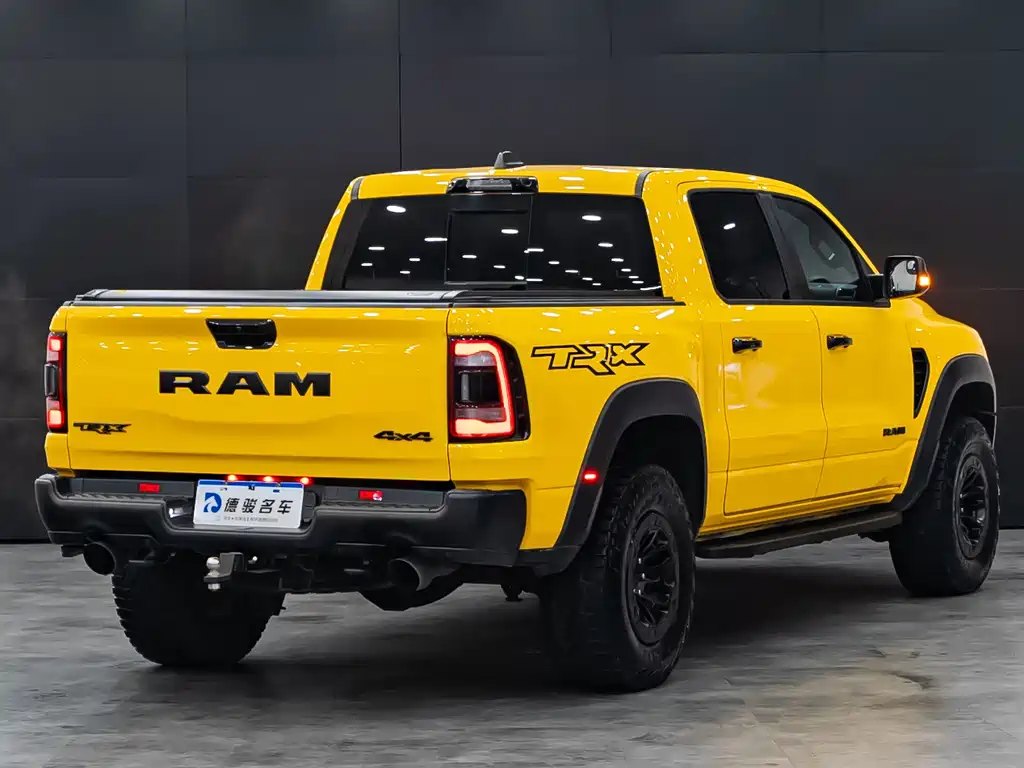 Ram Trucks 2023 6.2T