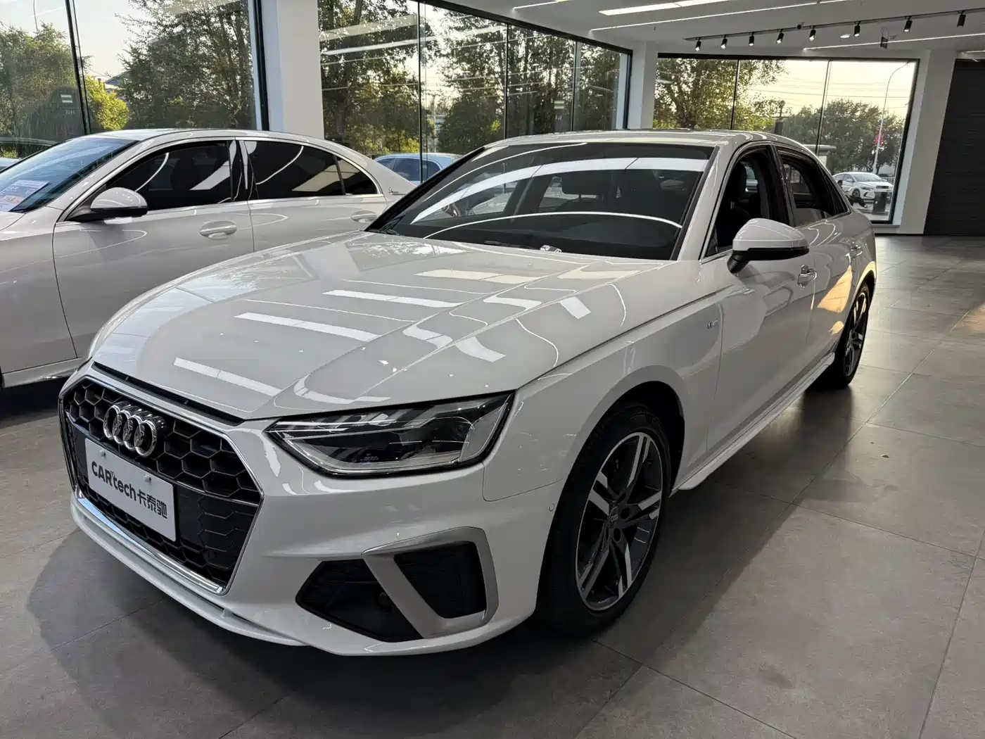 奥迪A4L 2020款 40 TFSI 豪华动感型 2021