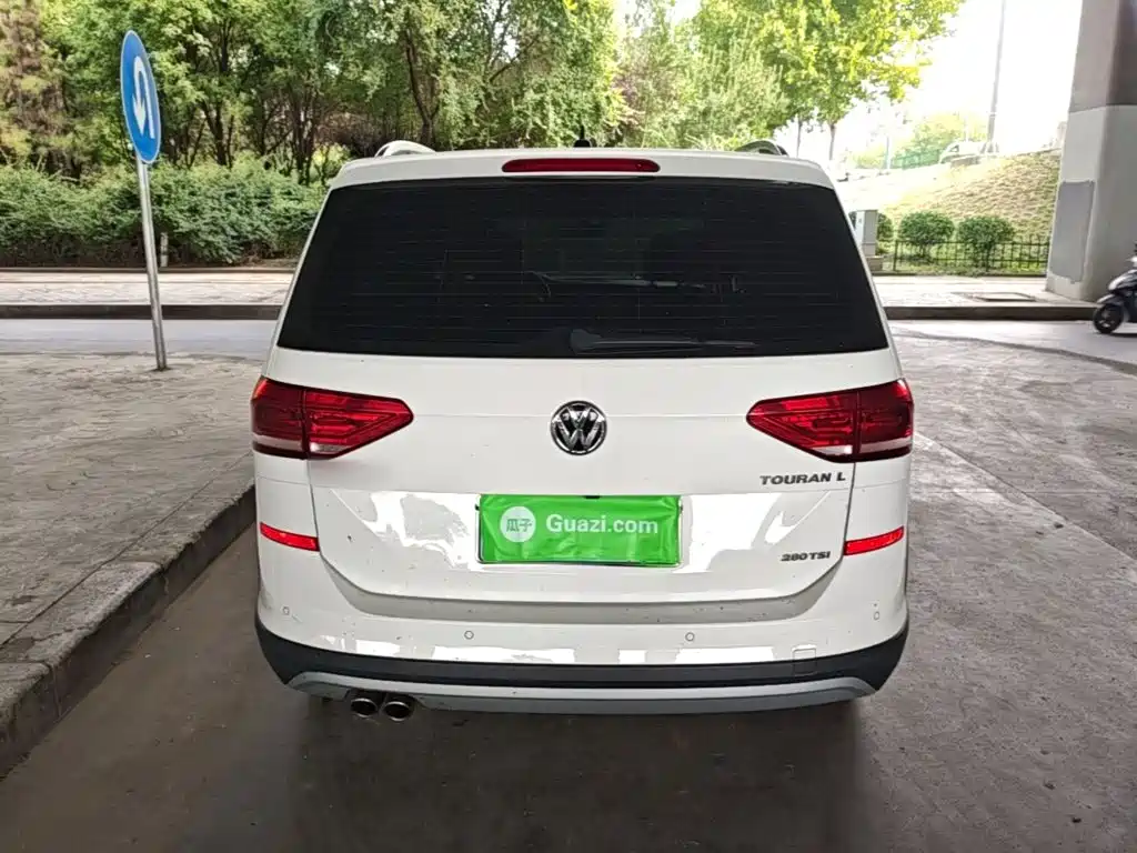 Volkswagen Touran — миниатюра 6