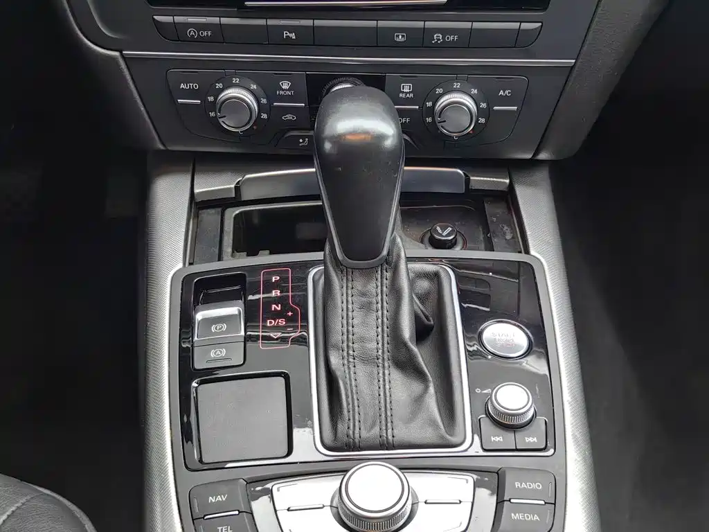 Audi A6L — миниатюра 13