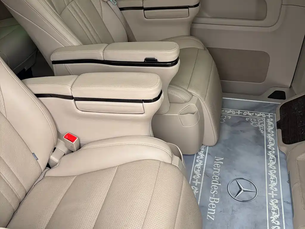 MERCEDES-BENZ V CLASS