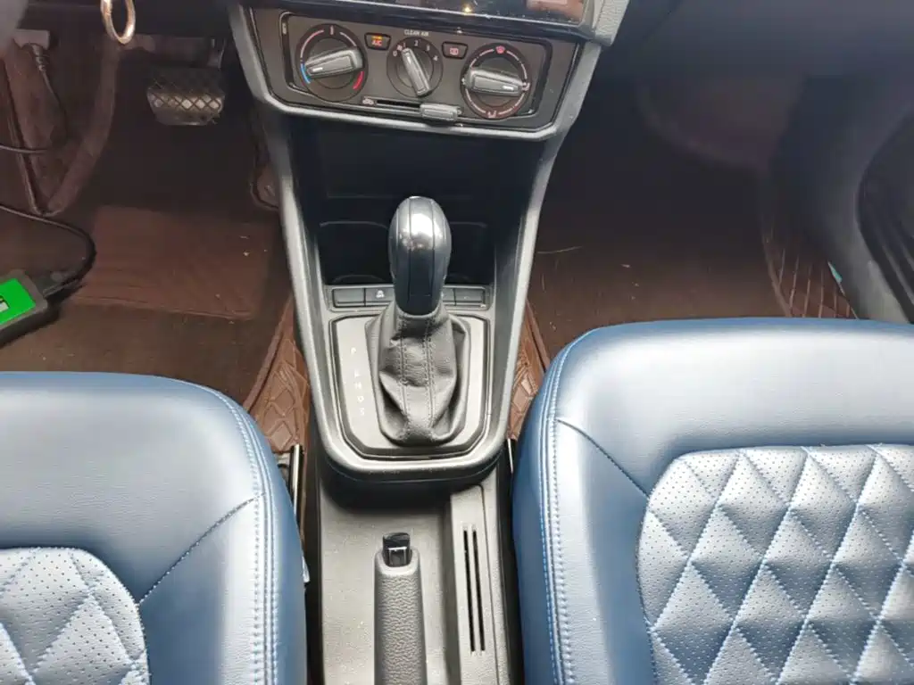 Volkswagen Santana — миниатюра 14
