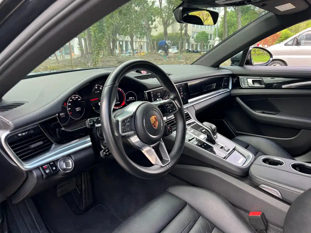 Porsche Panamera — миниатюра 9