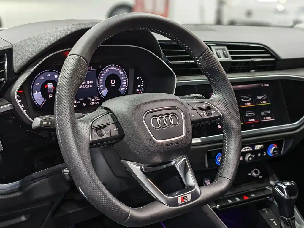 Audi Q3 Sportback — миниатюра 7