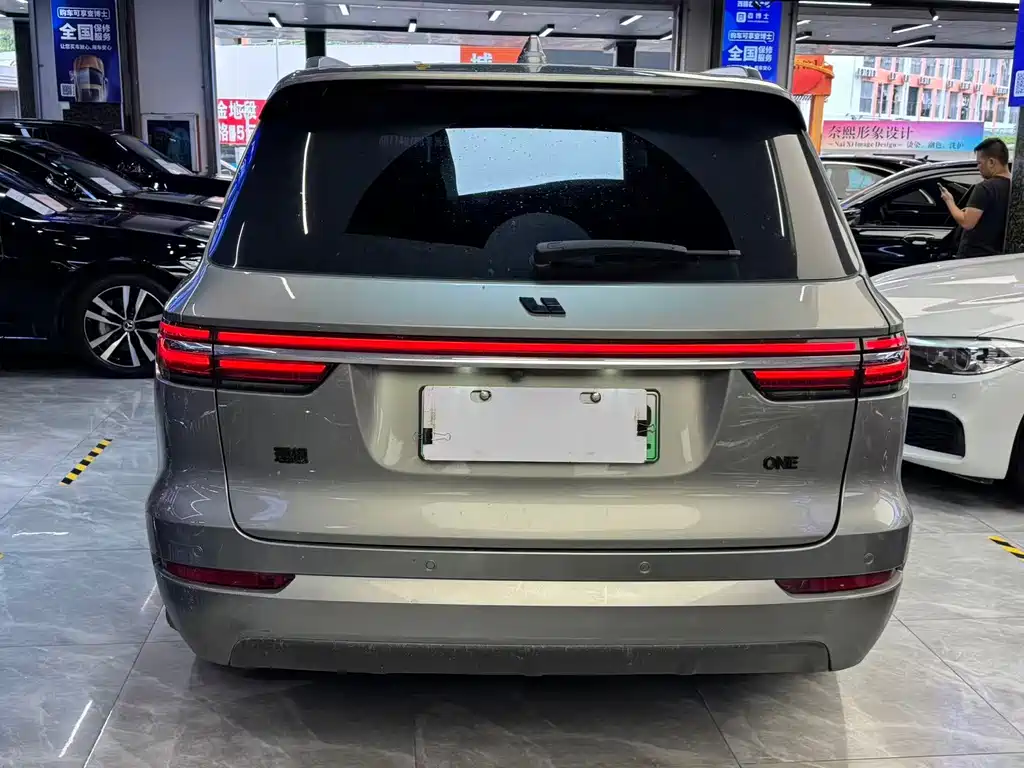 Li Auto Li ONE — миниатюра 12