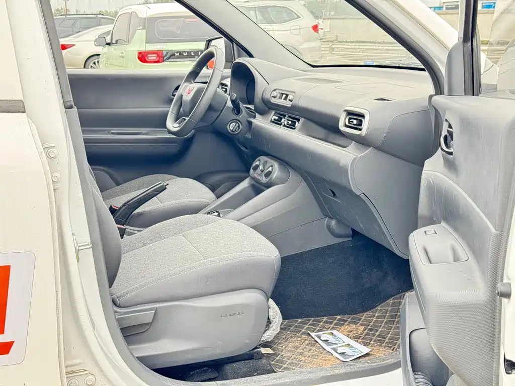 Wuling Hongguang EV — миниатюра 11