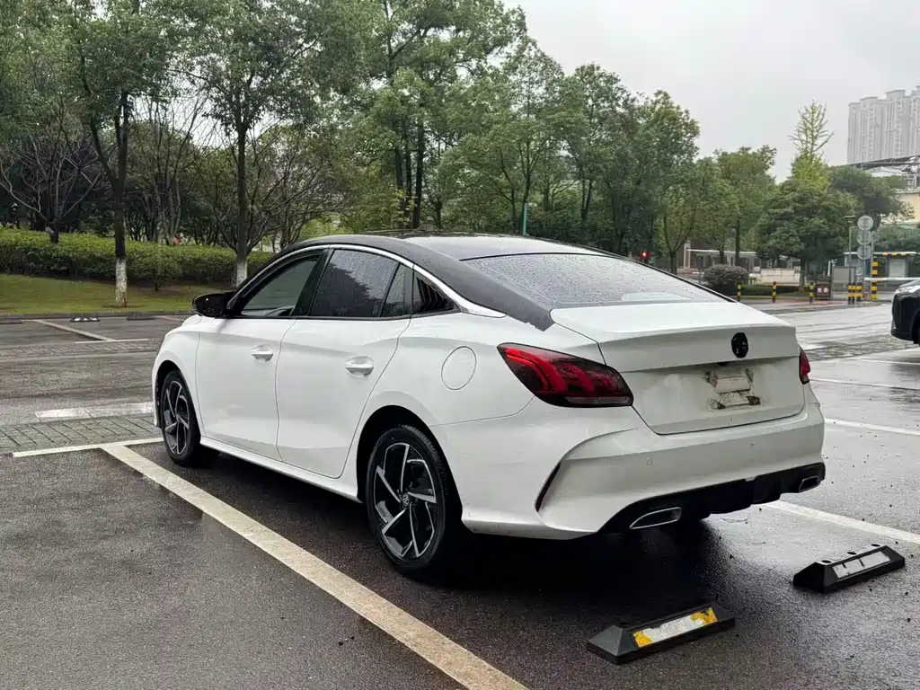 MG MG5 — миниатюра 8