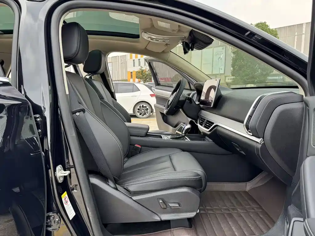 BYD Tang — миниатюра 32