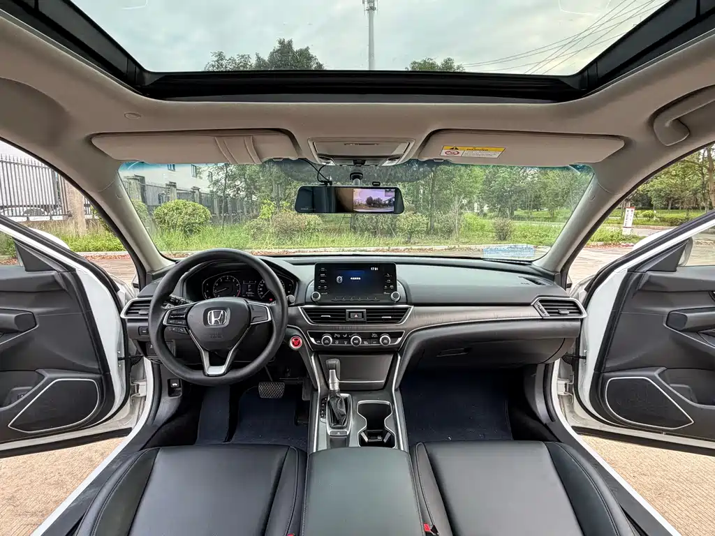 Honda Accord — миниатюра 5