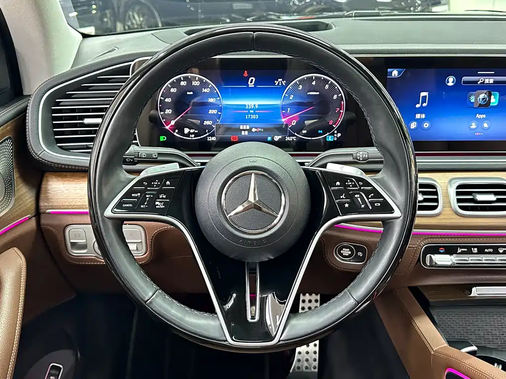 Mercedes-Benz GLS 2024 — фото 20