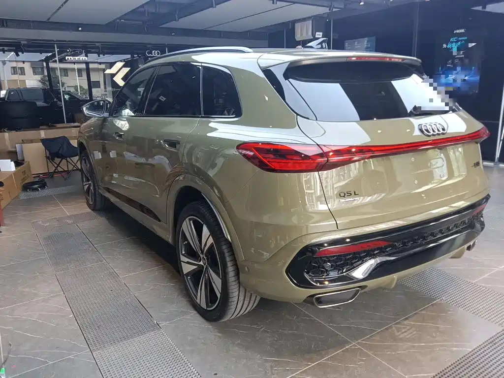 Audi Q5L — миниатюра 4