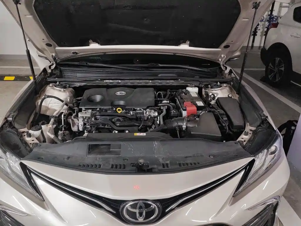Toyota Camry — миниатюра 11
