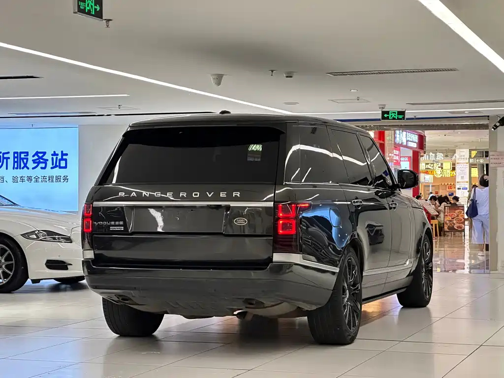 Land Rover Range Rover — миниатюра 7