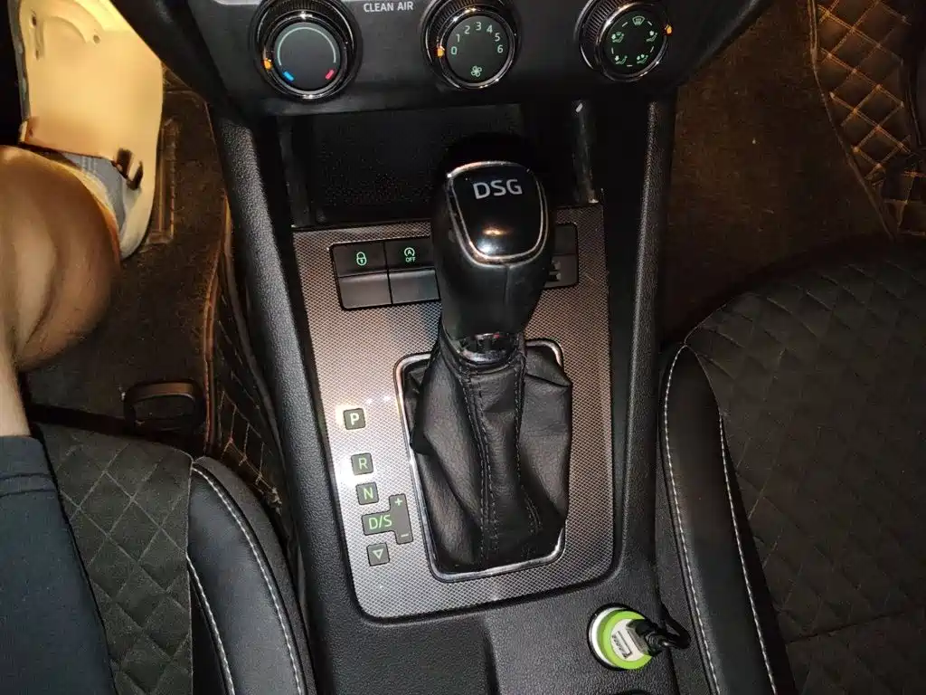 Skoda Octavia — миниатюра 7