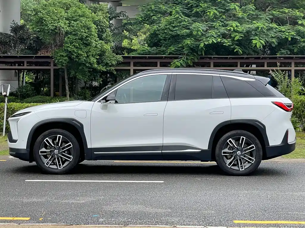 NIO ES6 — миниатюра 6