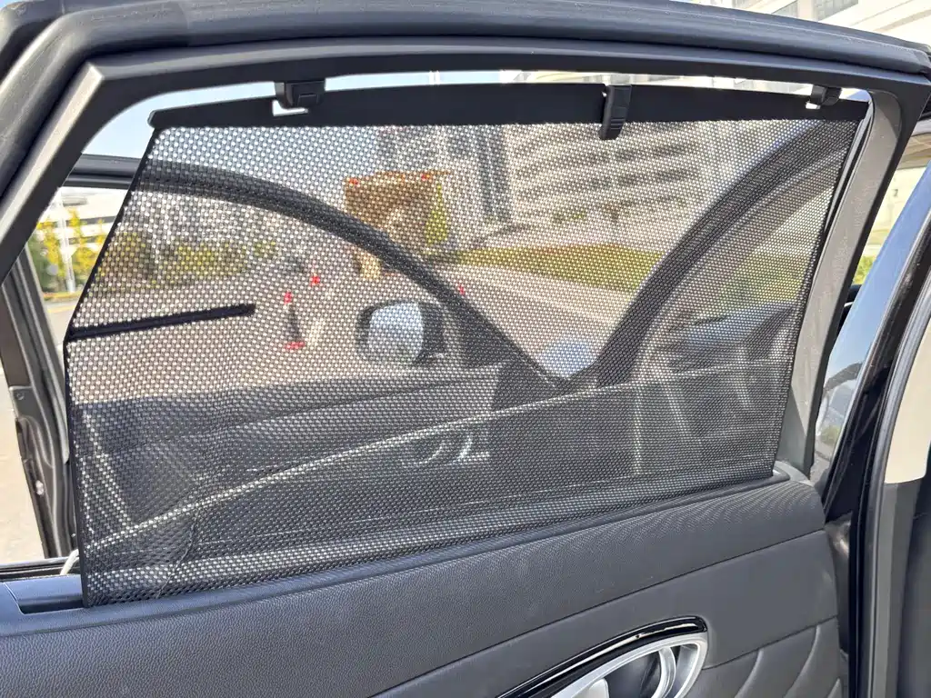 Infiniti Q70 — миниатюра 25