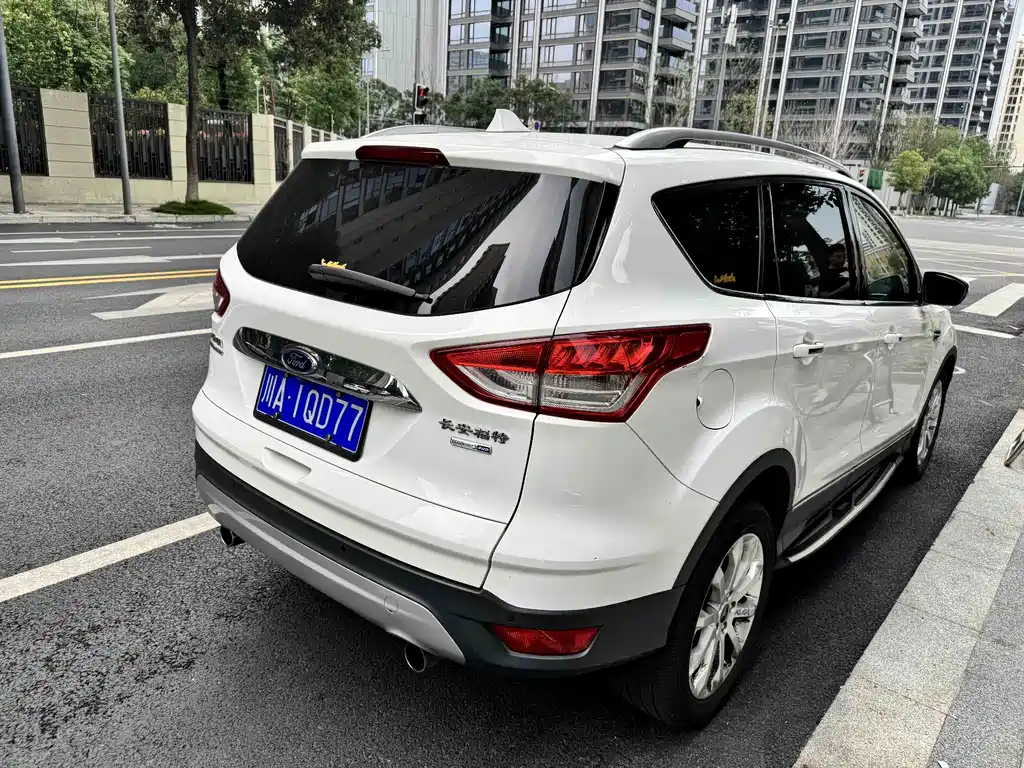 Ford Kuga — миниатюра 2