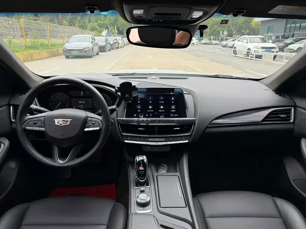 Cadillac CT5 — миниатюра 5