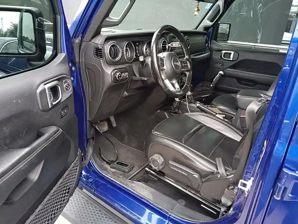 Jeep Wrangler — миниатюра 16