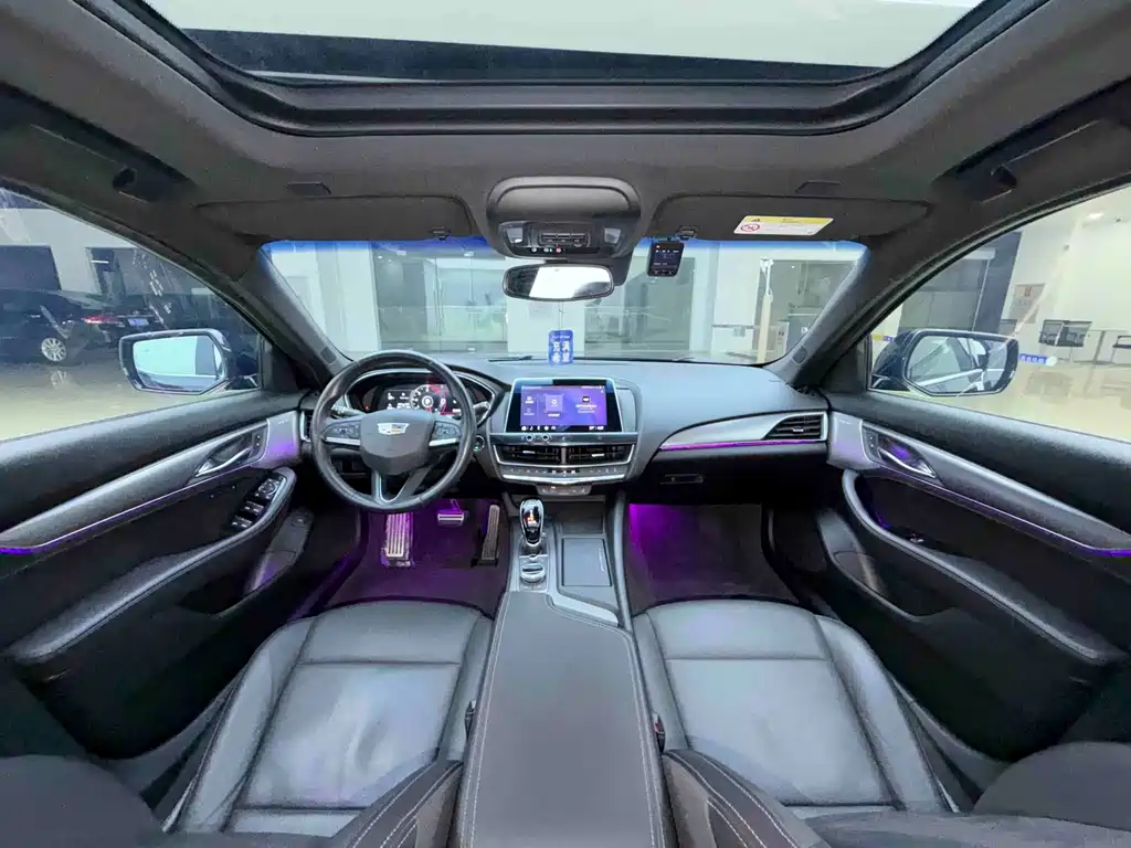 Cadillac CT5 — миниатюра 5