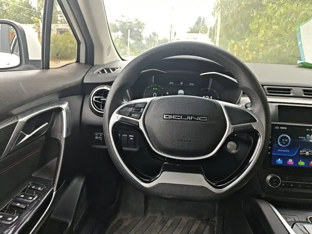 BAIC EU5 — миниатюра 11