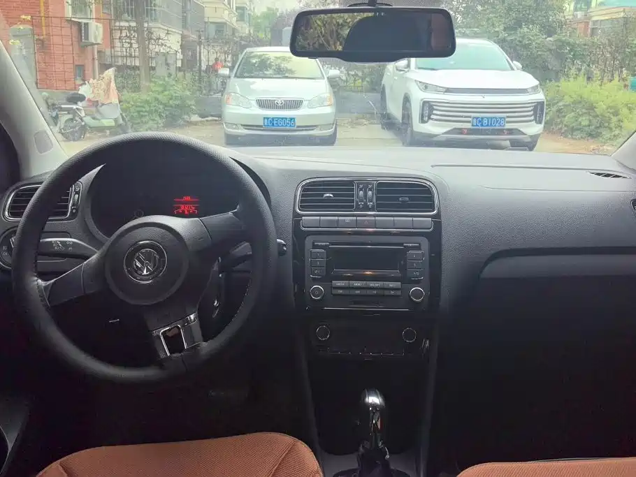 Volkswagen Polo — миниатюра 12