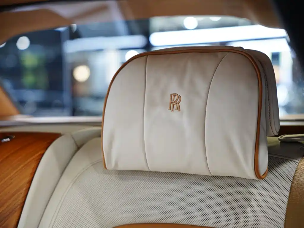 Rolls-Royce Cullinan — миниатюра 29