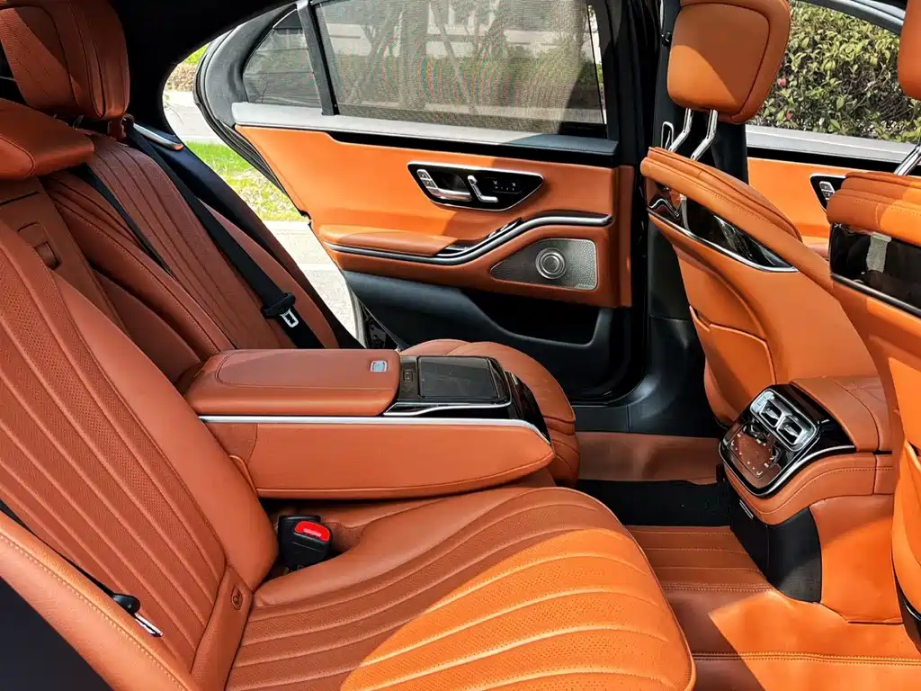 Mercedes-Benz S-Class — миниатюра 7