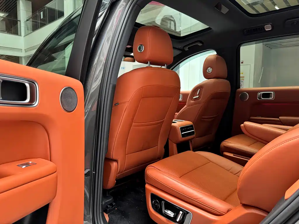 Li Auto Li L8 — миниатюра 10