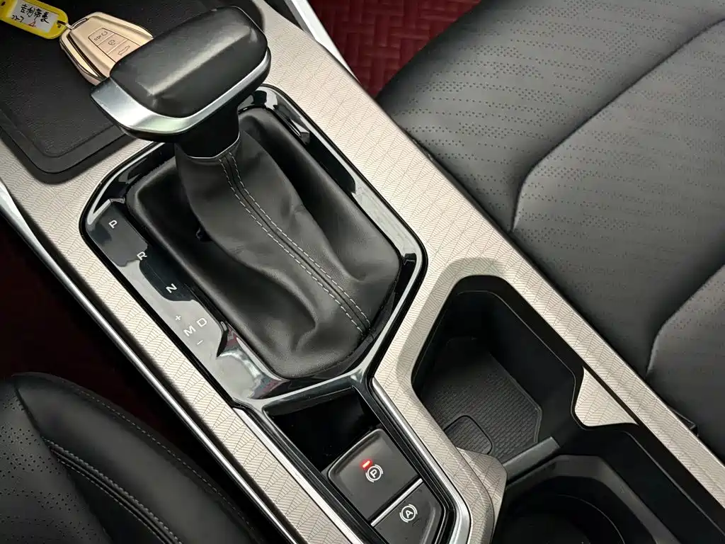 Geely Emgrand 2022 — фото 10