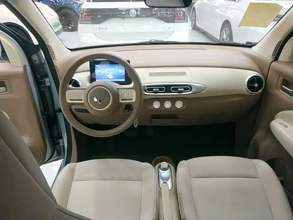 Wuling MINIEV — миниатюра 10