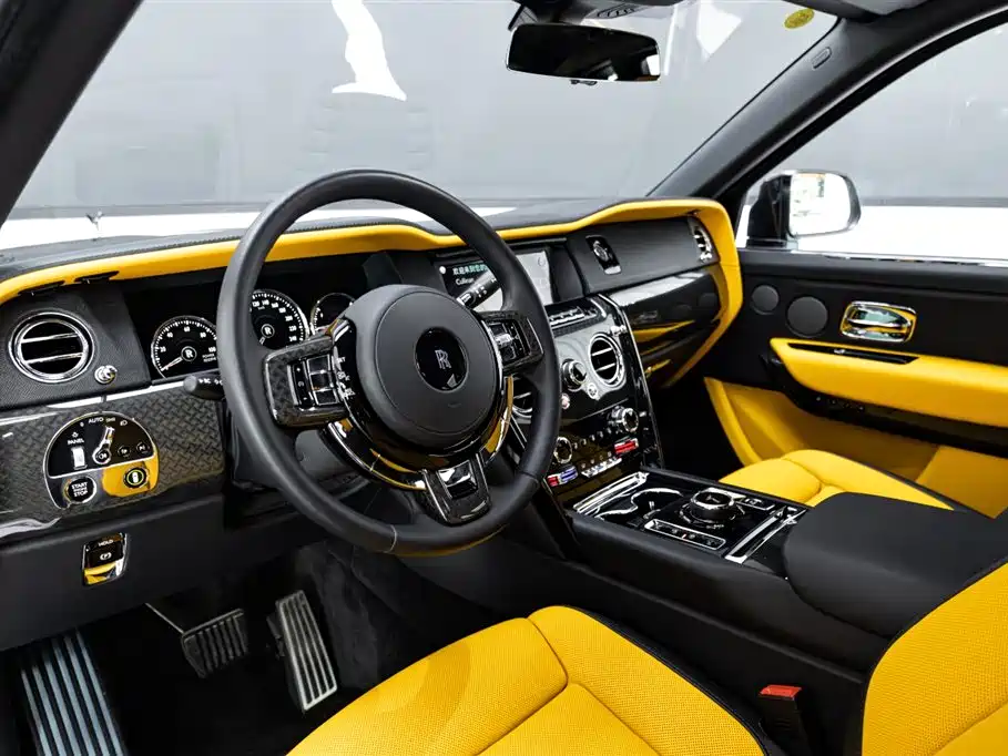 ROLLS-ROYCE CULLINAN