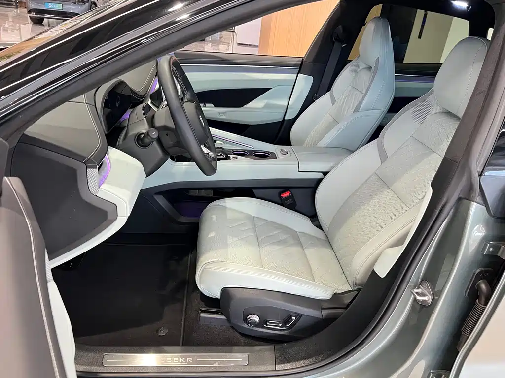 ZEEKR EXTREME KRYPTON 001