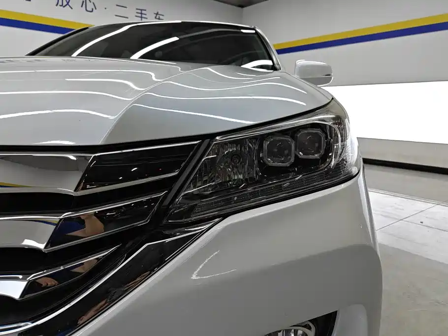 Honda Accord — миниатюра 5