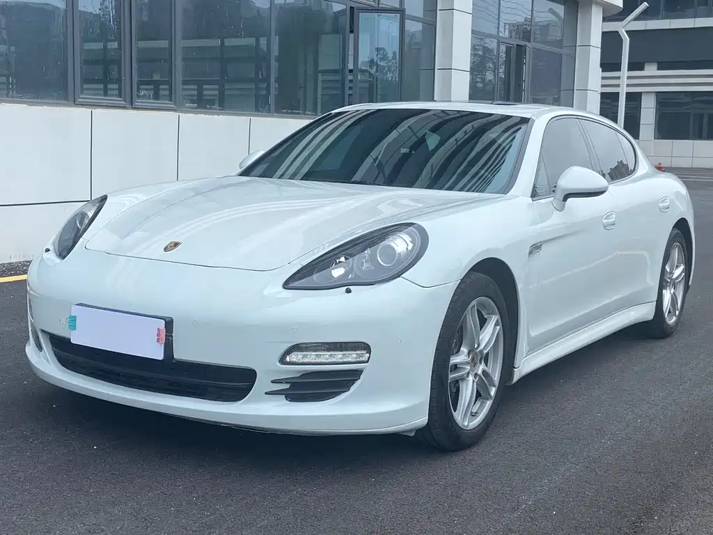 Porsche Panamera 2012