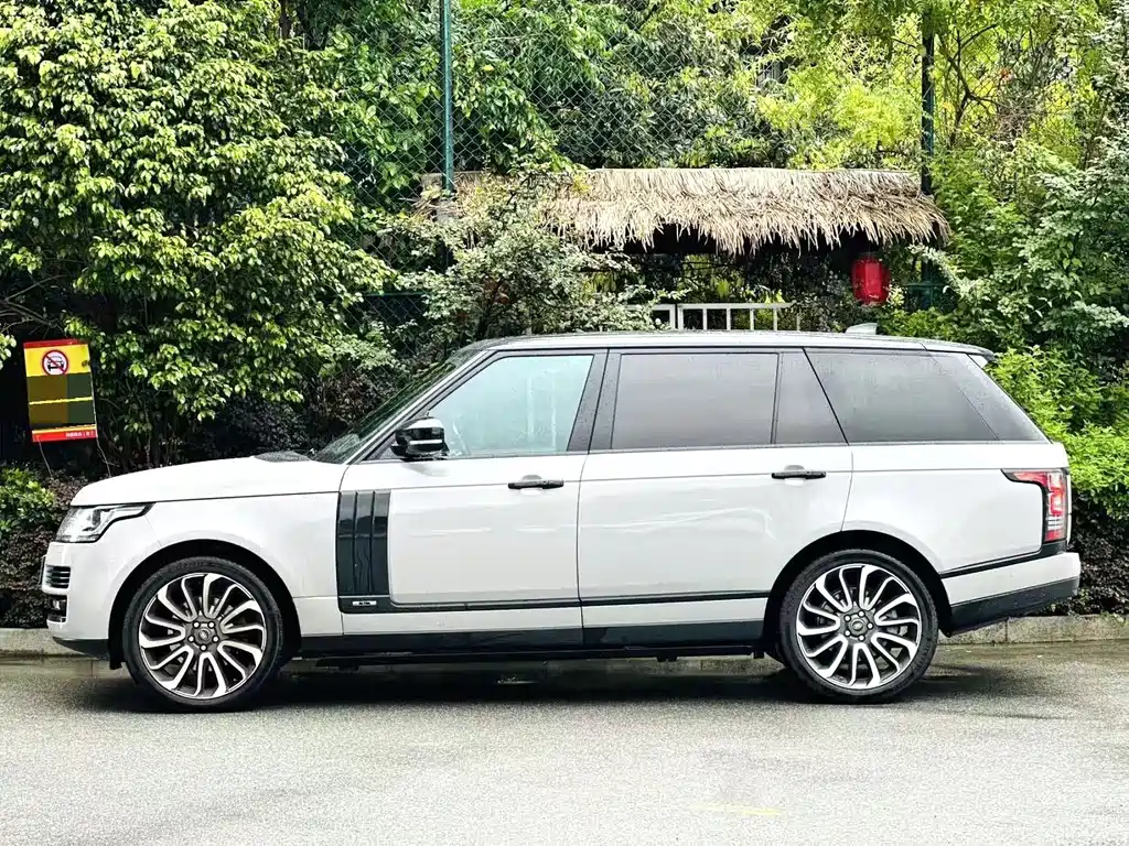 Land Rover Range Rover — миниатюра 9