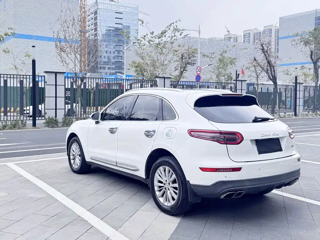 ZOTYE SR9