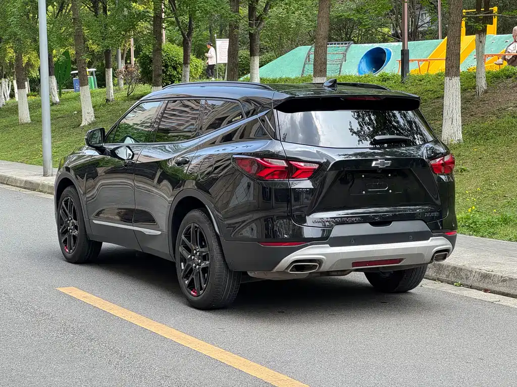 Chevrolet Blazer 2022 650T Redline 7 мест