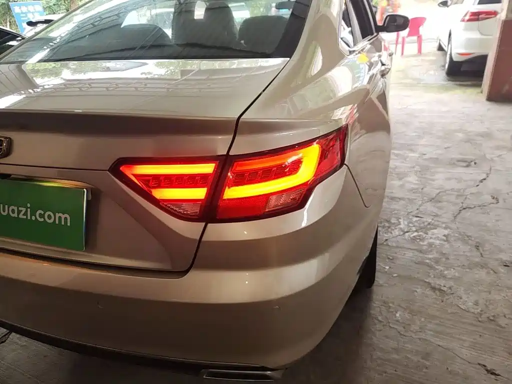 Geely Emgrand GL — миниатюра 8