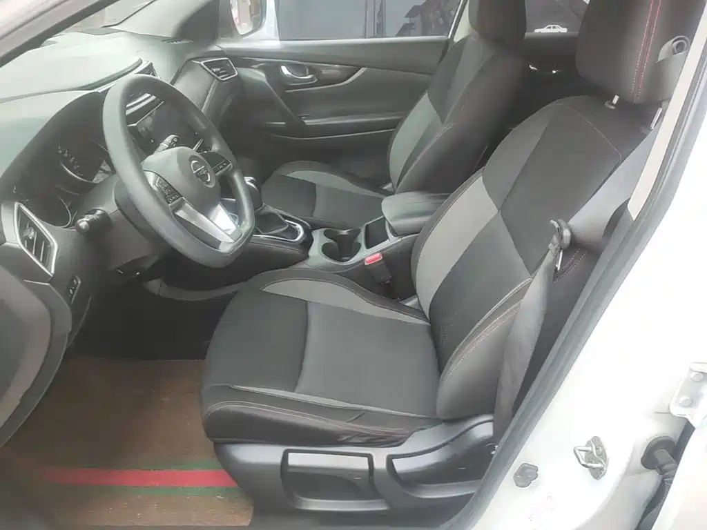 Nissan Qashqai — миниатюра 15