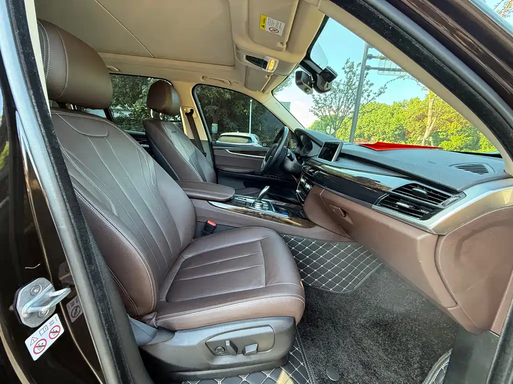 BMW X5 (Import) — миниатюра 17