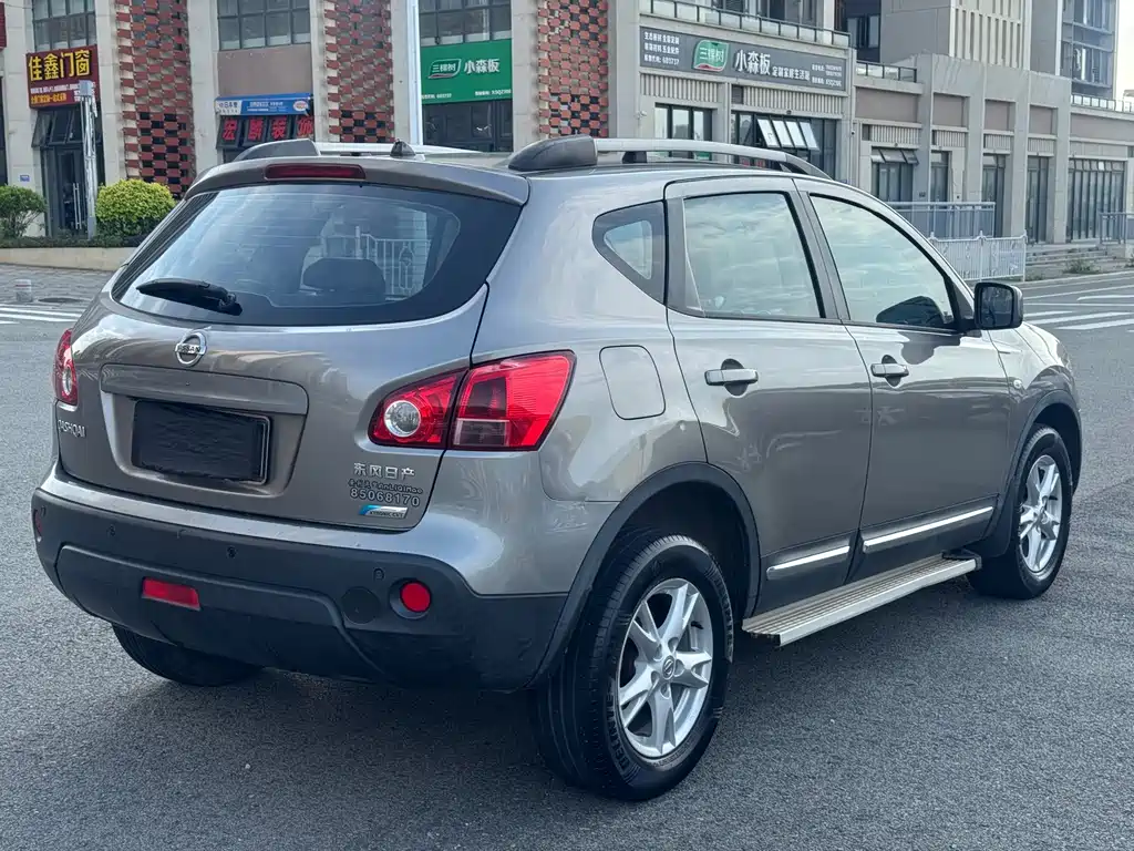 Nissan Qashqai — миниатюра 9